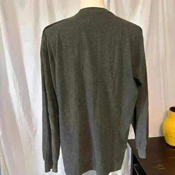 GUC. Official license product. Red wings long sleeve t-shirt. Men’s size XL. - Picture 3 of 4